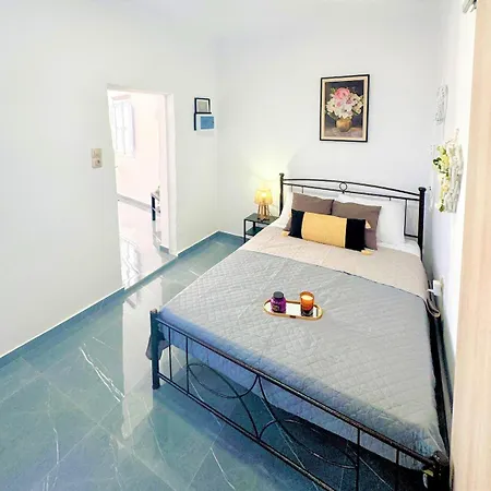 Vila Renos New Fabulous Fira (Santorini)